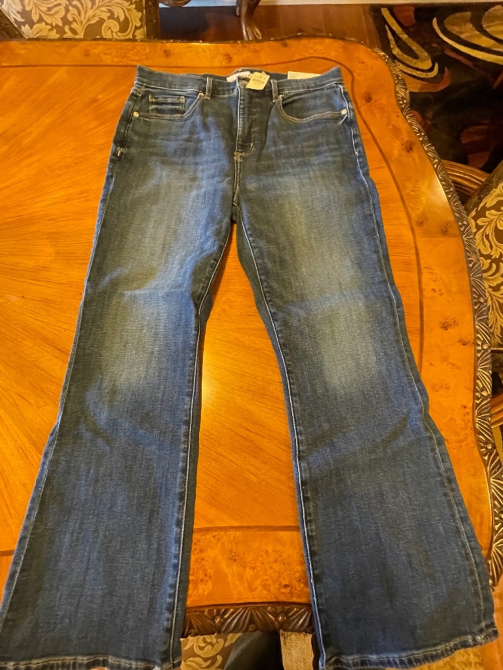 Loft size 30 High Rise Kick Crop